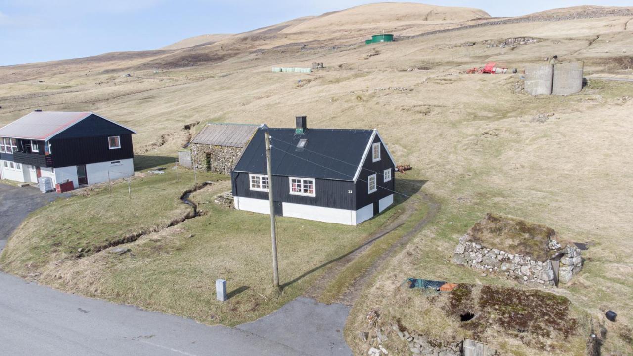 The Real Faroese Experience Villa Skalavik Exterior photo
